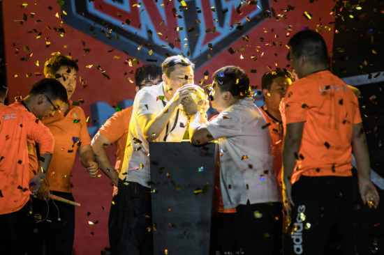 LPL兄弟情深庆祝盛典